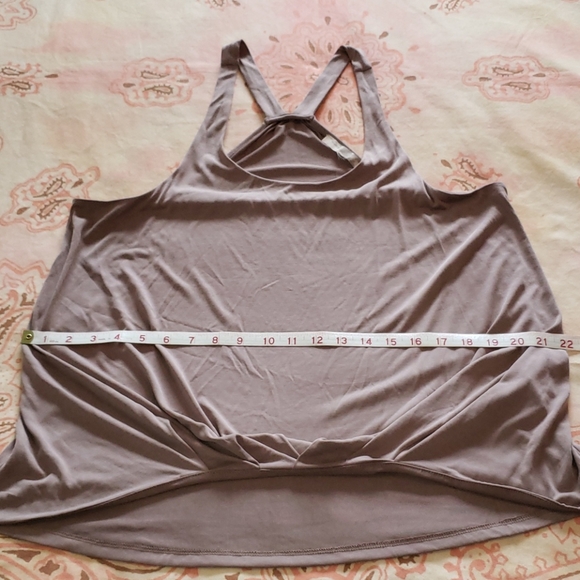 Flowy Racerback Tank. Swing - Picture 4 of 10